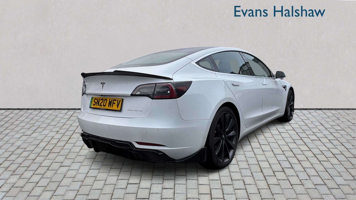 Used Tesla Model 3 2020 for sale - 77856577: Photo 4