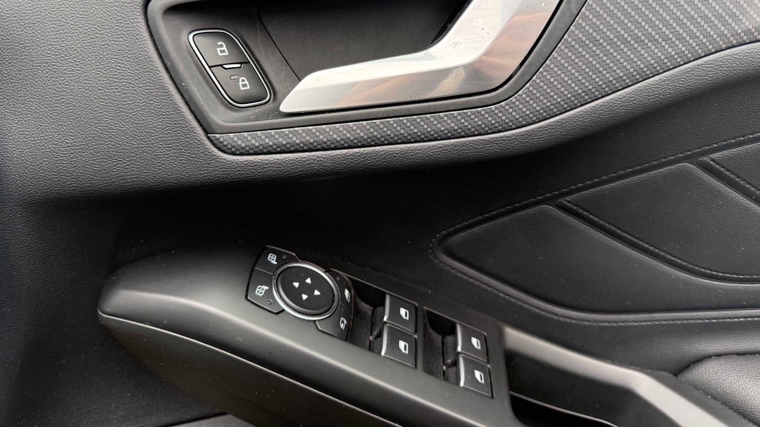 Used Ford Focus for sale - 77861818: Photo 11