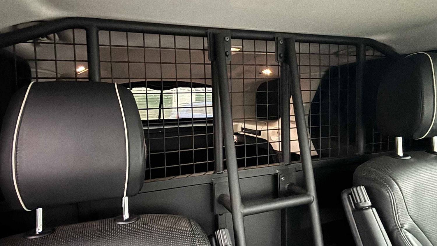 Used Land Rover Discovery 2018 for sale - 77995962: Photo 10