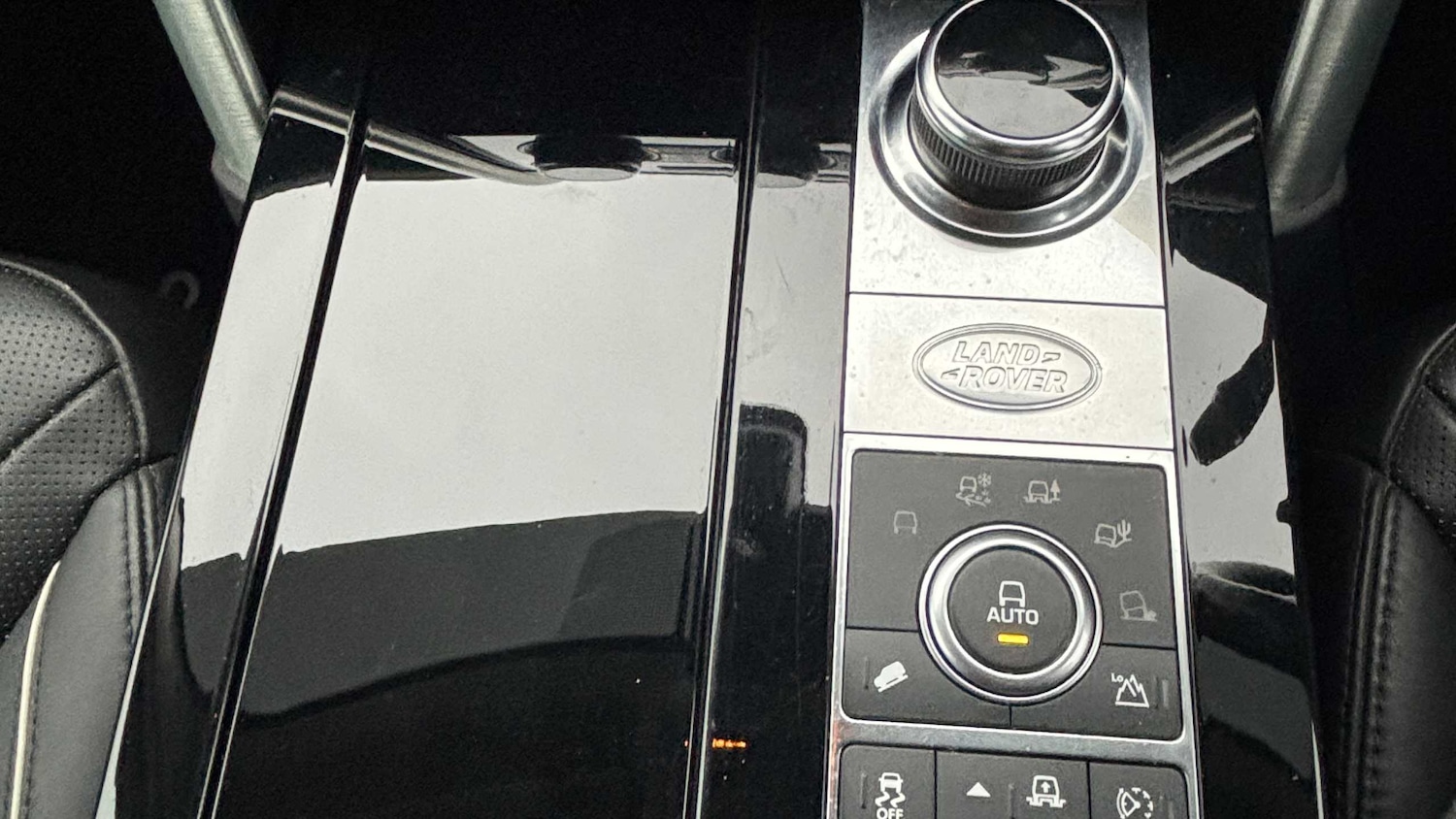 Used Land Rover Discovery 2018 for sale - 77995962: Photo 14