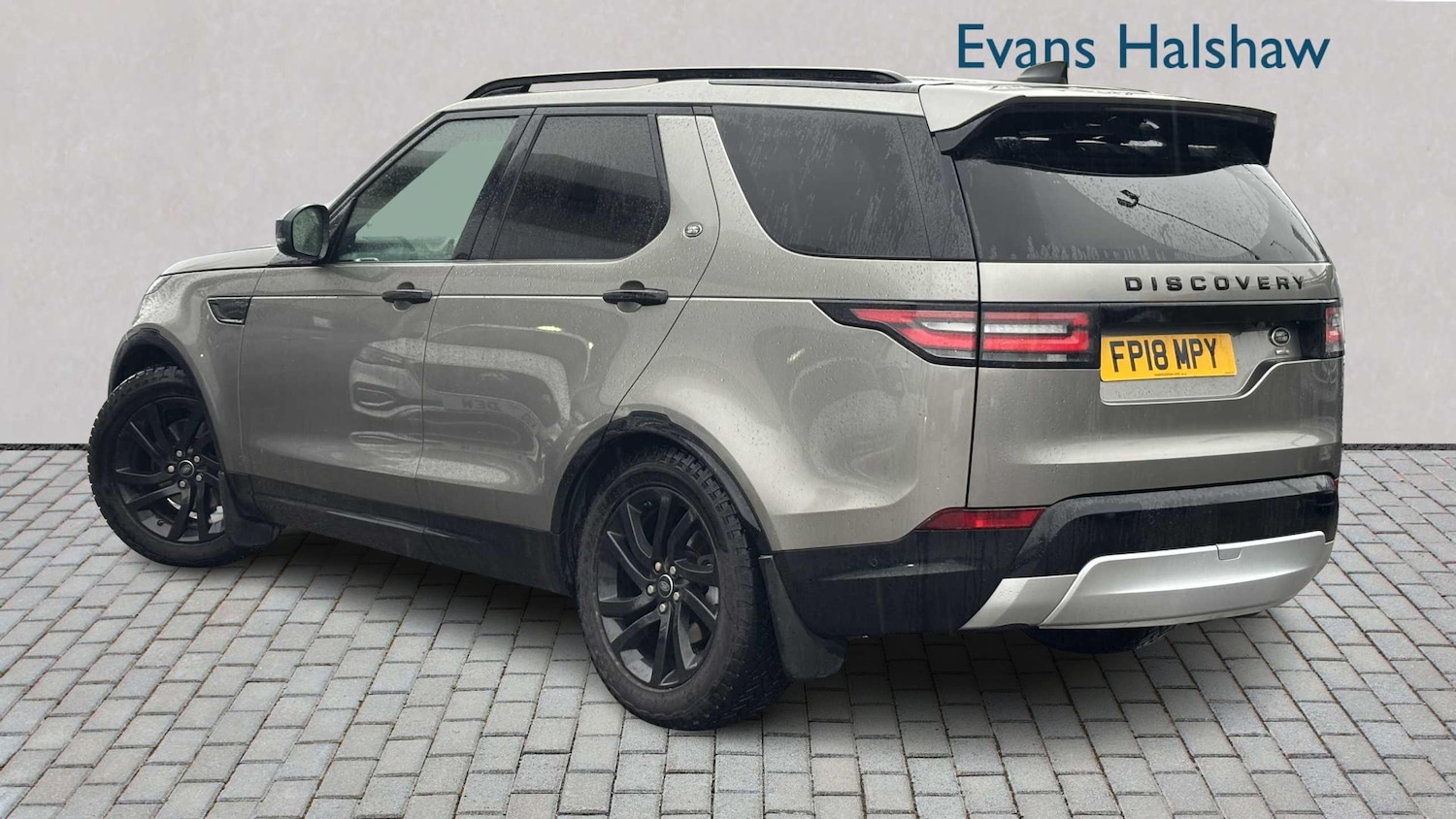Used Land Rover Discovery 2018 for sale - 77995962: Photo 2