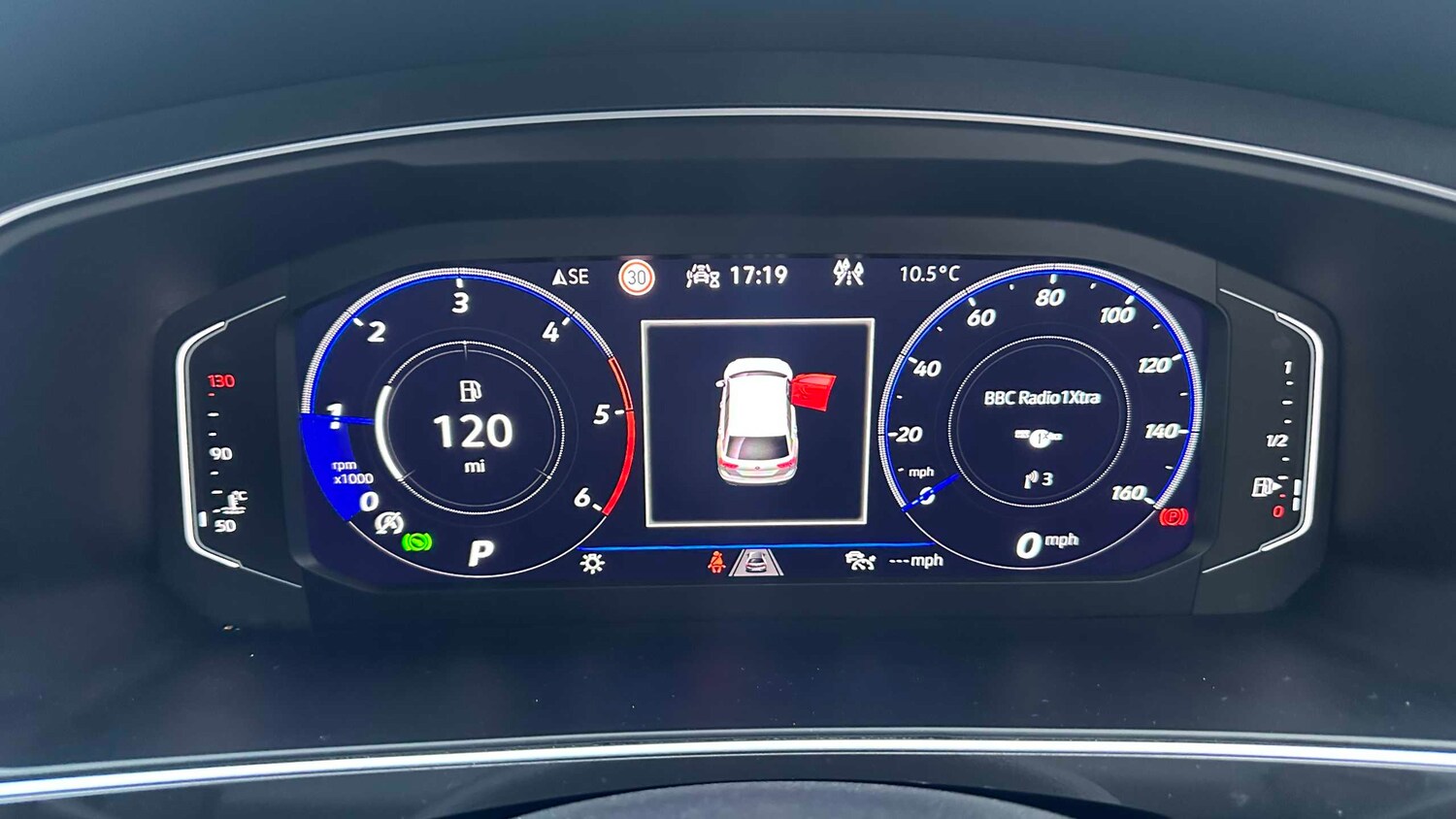 Used Volkswagen Tiguan for sale - 77857645: Photo 10