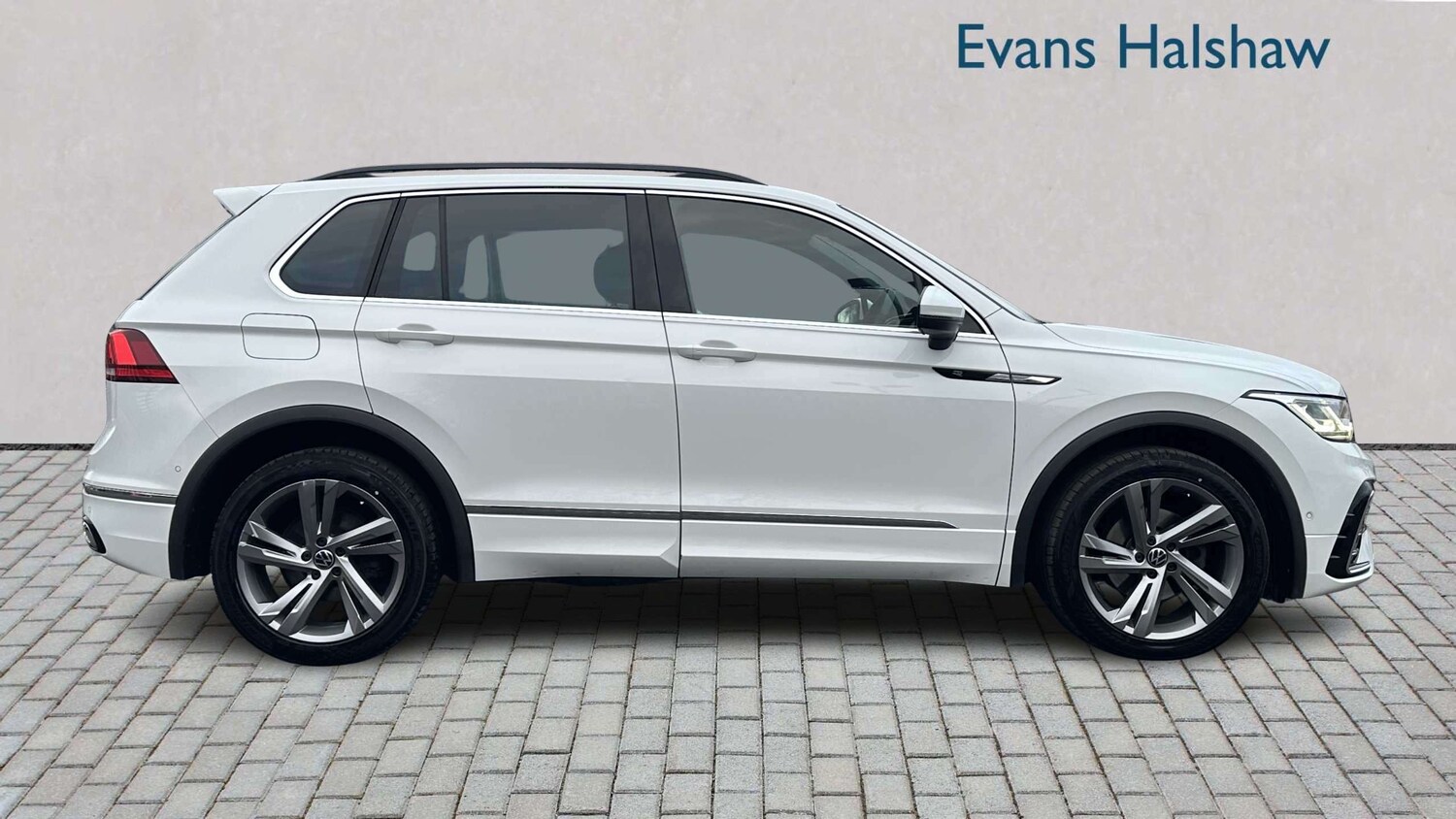 Used Volkswagen Tiguan for sale - 77857645: Photo 5