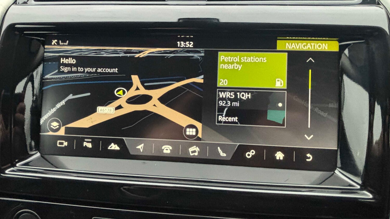 Used Land Rover Discovery 2018 for sale - 78209190: Photo 11