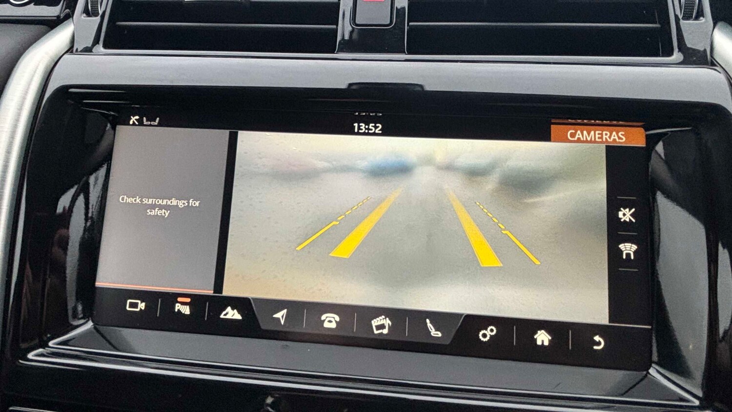 Used Land Rover Discovery 2018 for sale - 78209190: Photo 12