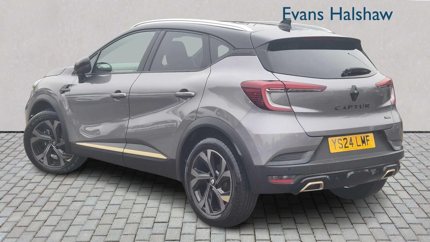 Used Renault Captur for sale - 78052363: Photo 2