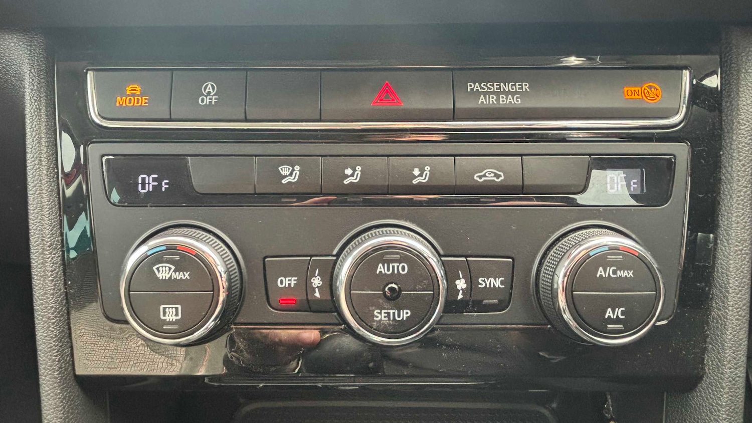 Used SEAT Leon 2017 for sale - 77979604: Photo 13