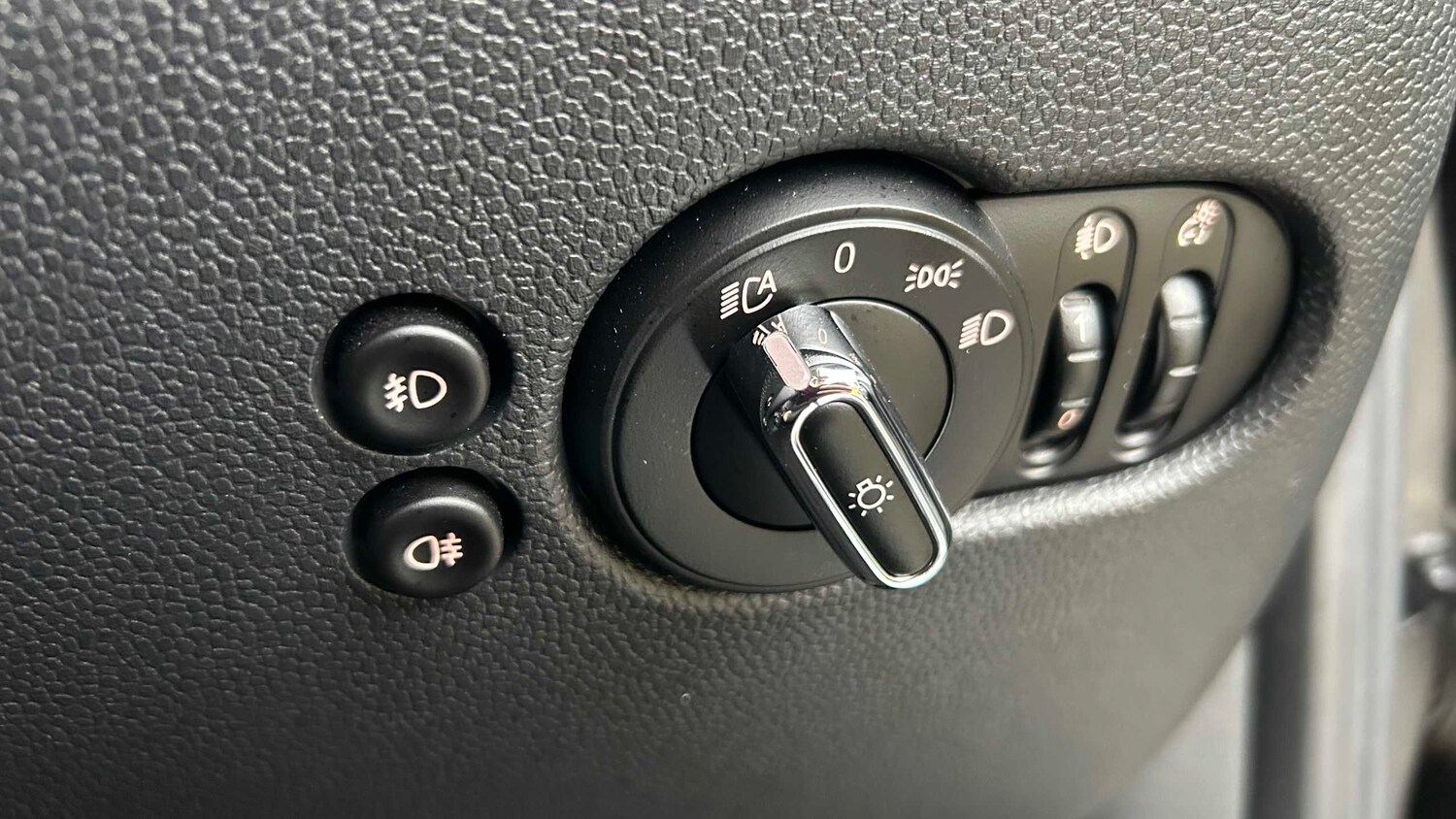 Used MINI Hatch 2019 for sale - 77885865: Photo 24