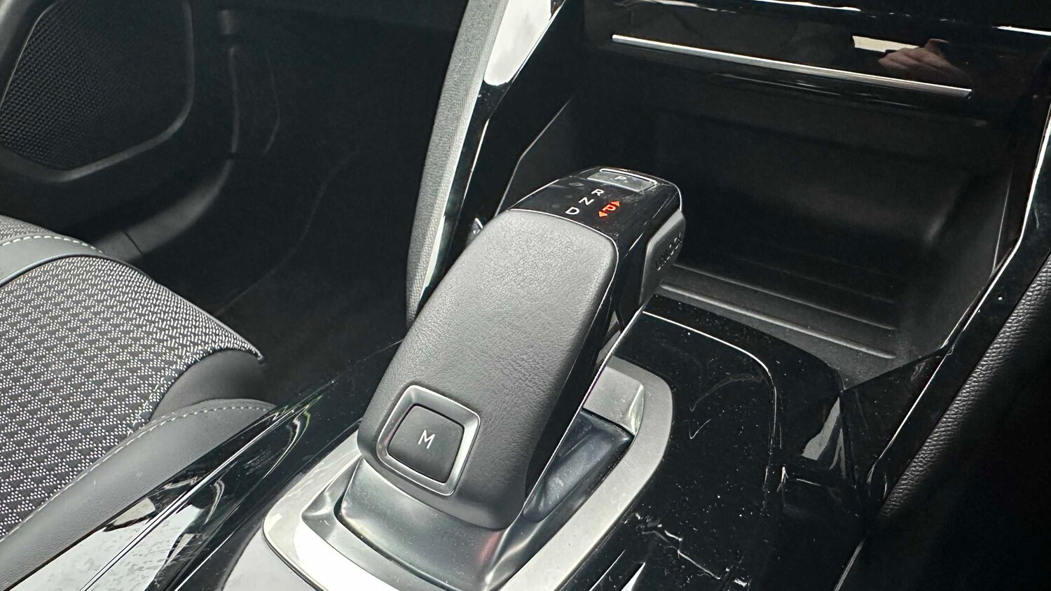 Used Peugeot 2008 for sale - 77861054: Photo 17