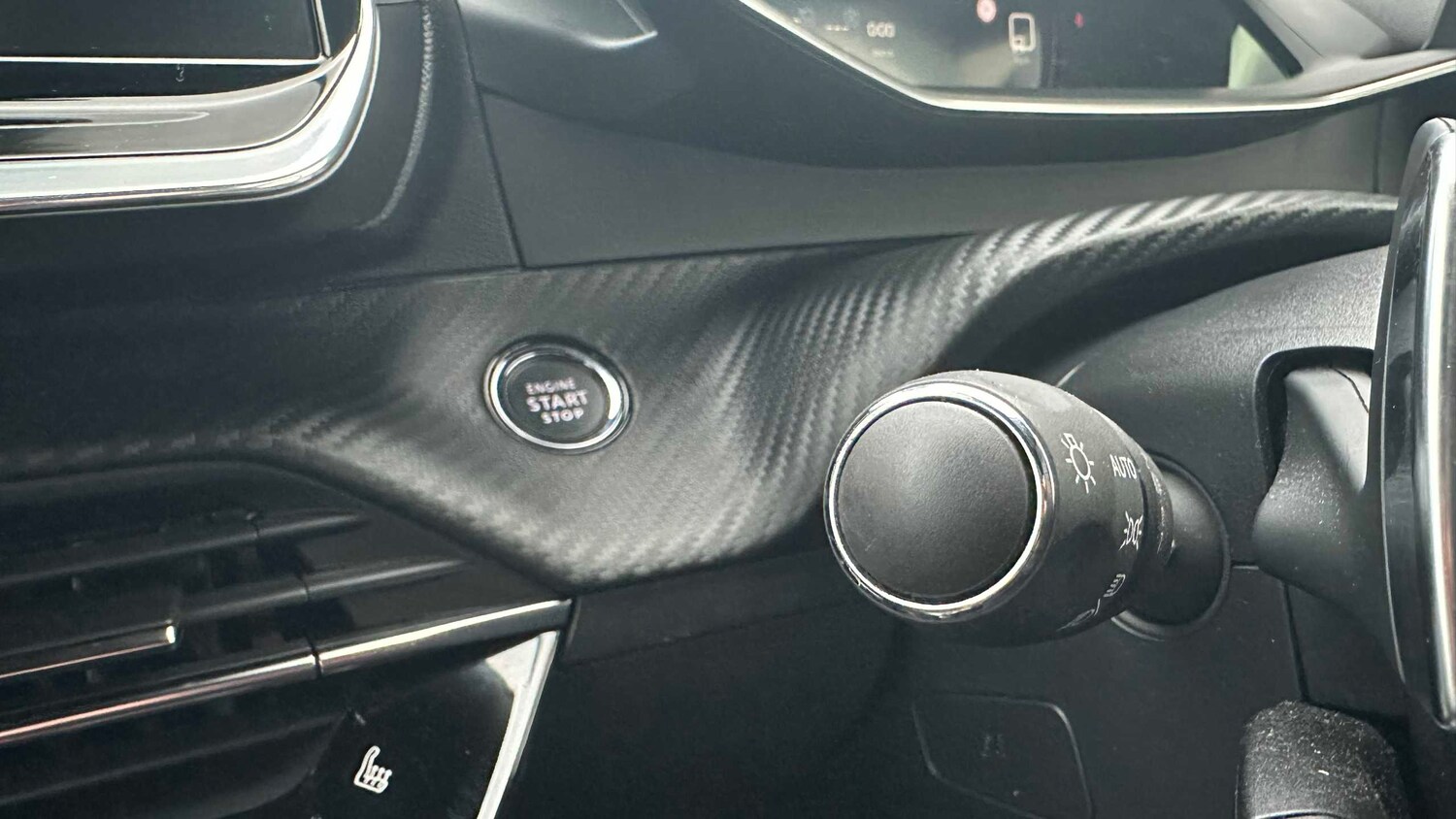 Used Peugeot 2008 for sale - 77861054: Photo 20