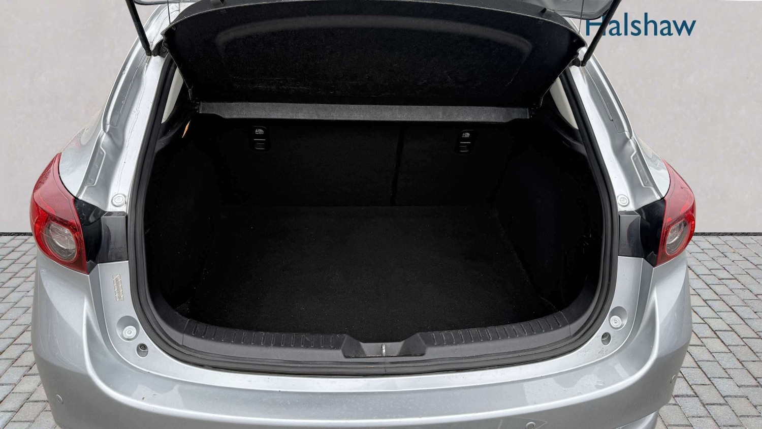 Used Mazda Mazda3 2017 for sale - 77859617: Photo 7