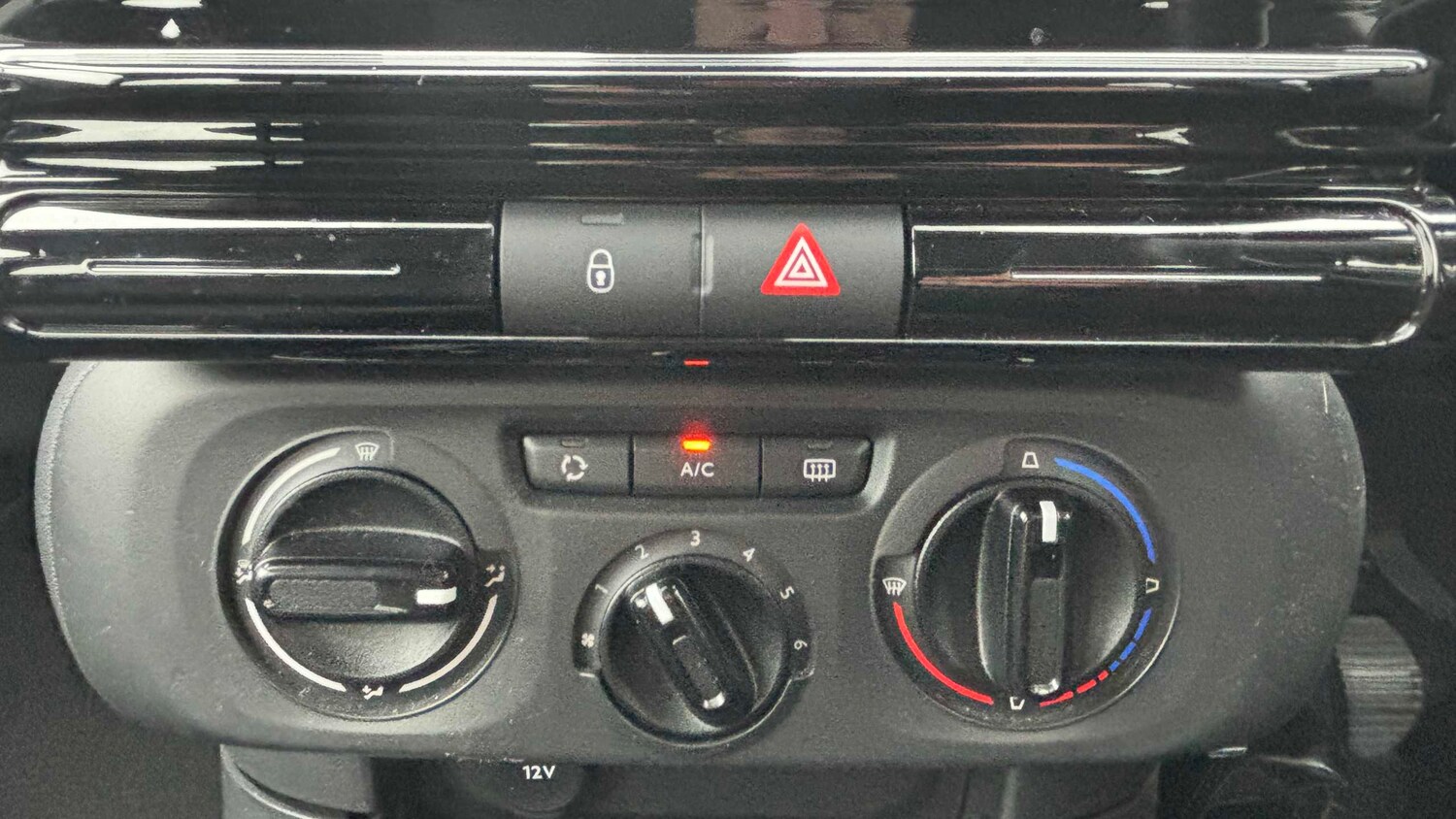 Used Citroen C3 2022 for sale - 77858036: Photo 12