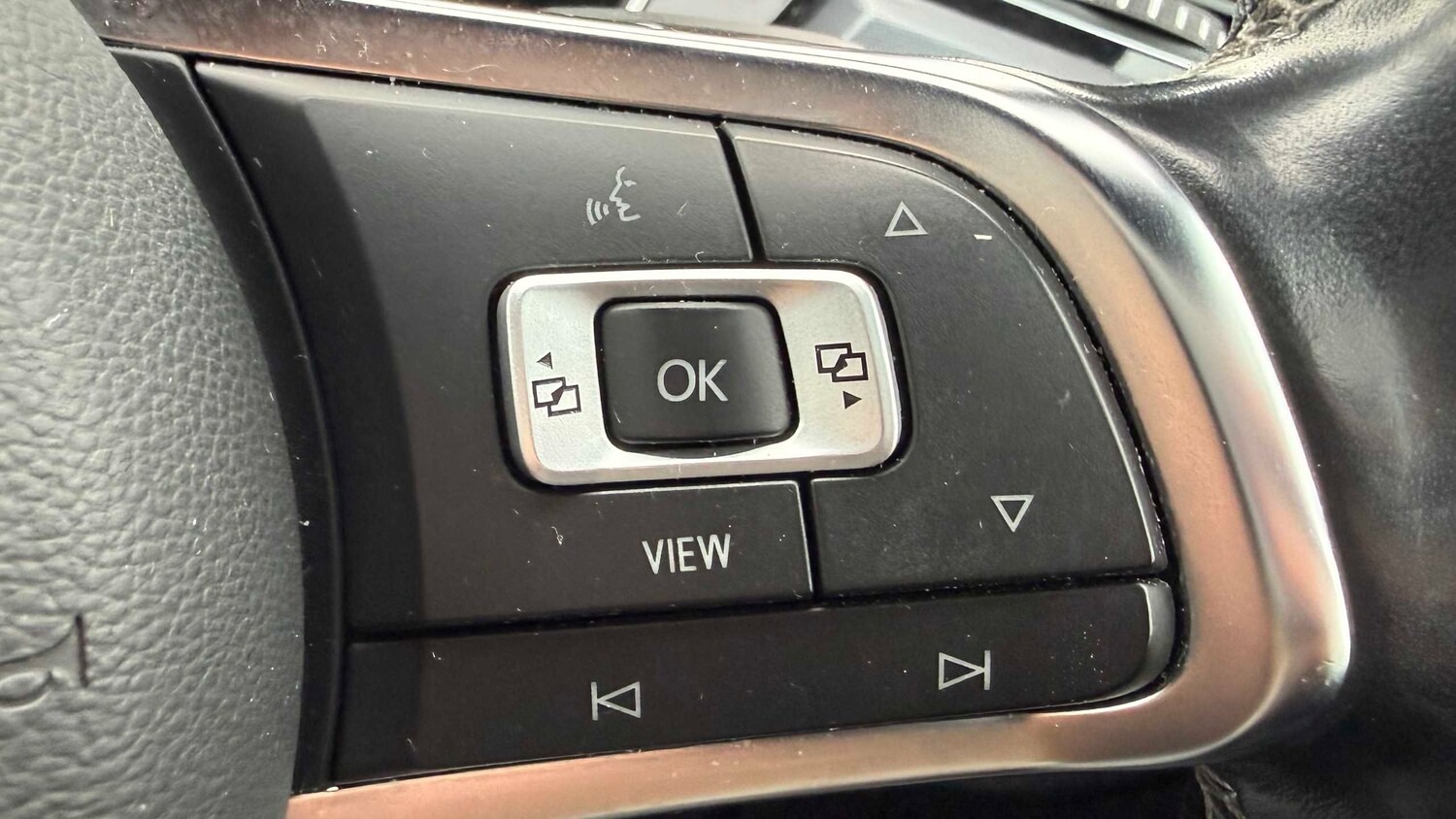 Used Volkswagen Touran for sale - 77860244: Photo 12