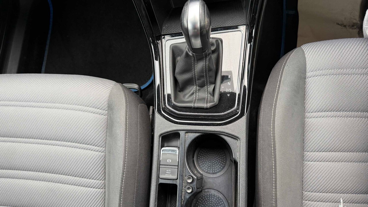 Used Volkswagen Touran for sale - 77860244: Photo 14