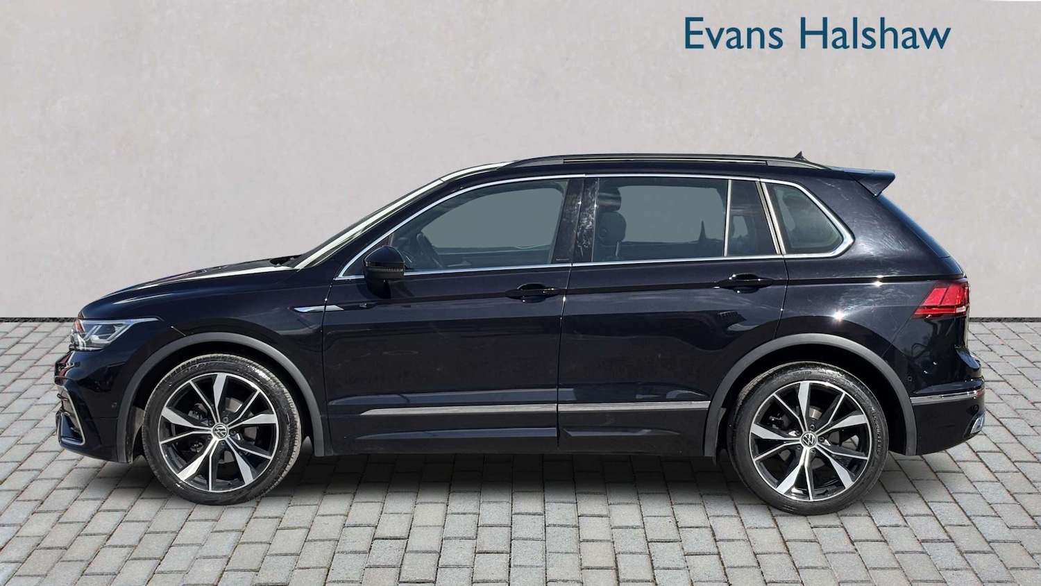 Used Volkswagen Tiguan 2021 for sale - 78161617: Photo 3