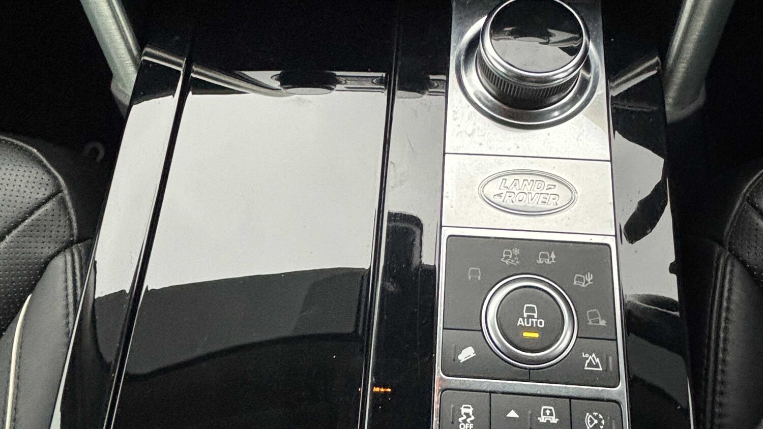 Used Land Rover Discovery 2018 for sale - 77856555: Photo 14