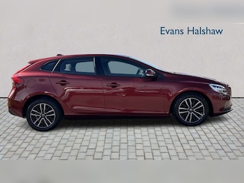 Used Volvo V40 2016 for sale - 78831773: Photo