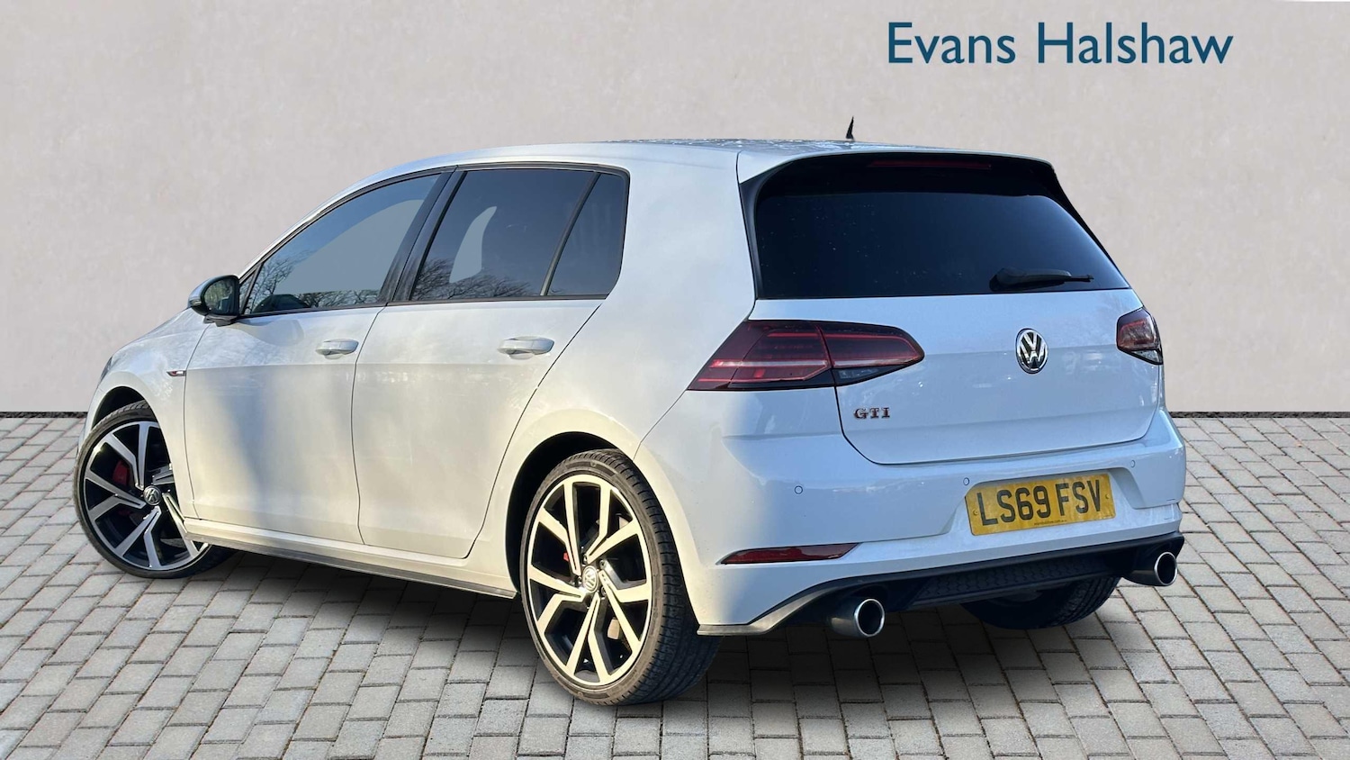 Used Volkswagen Golf 2019 for sale - 77857053: Photo 2