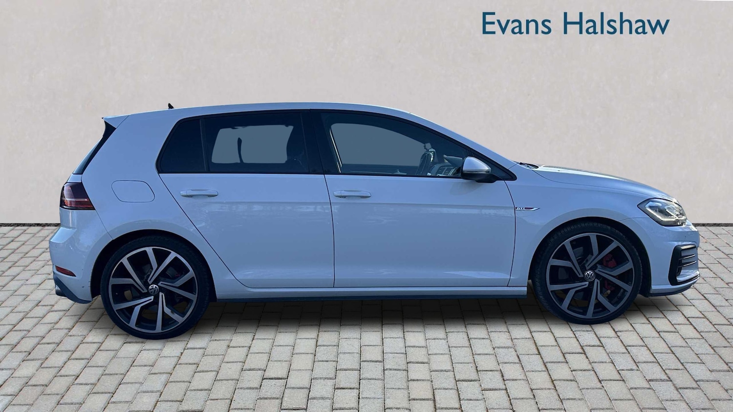 Used Volkswagen Golf 2019 for sale - 77857053: Photo 3