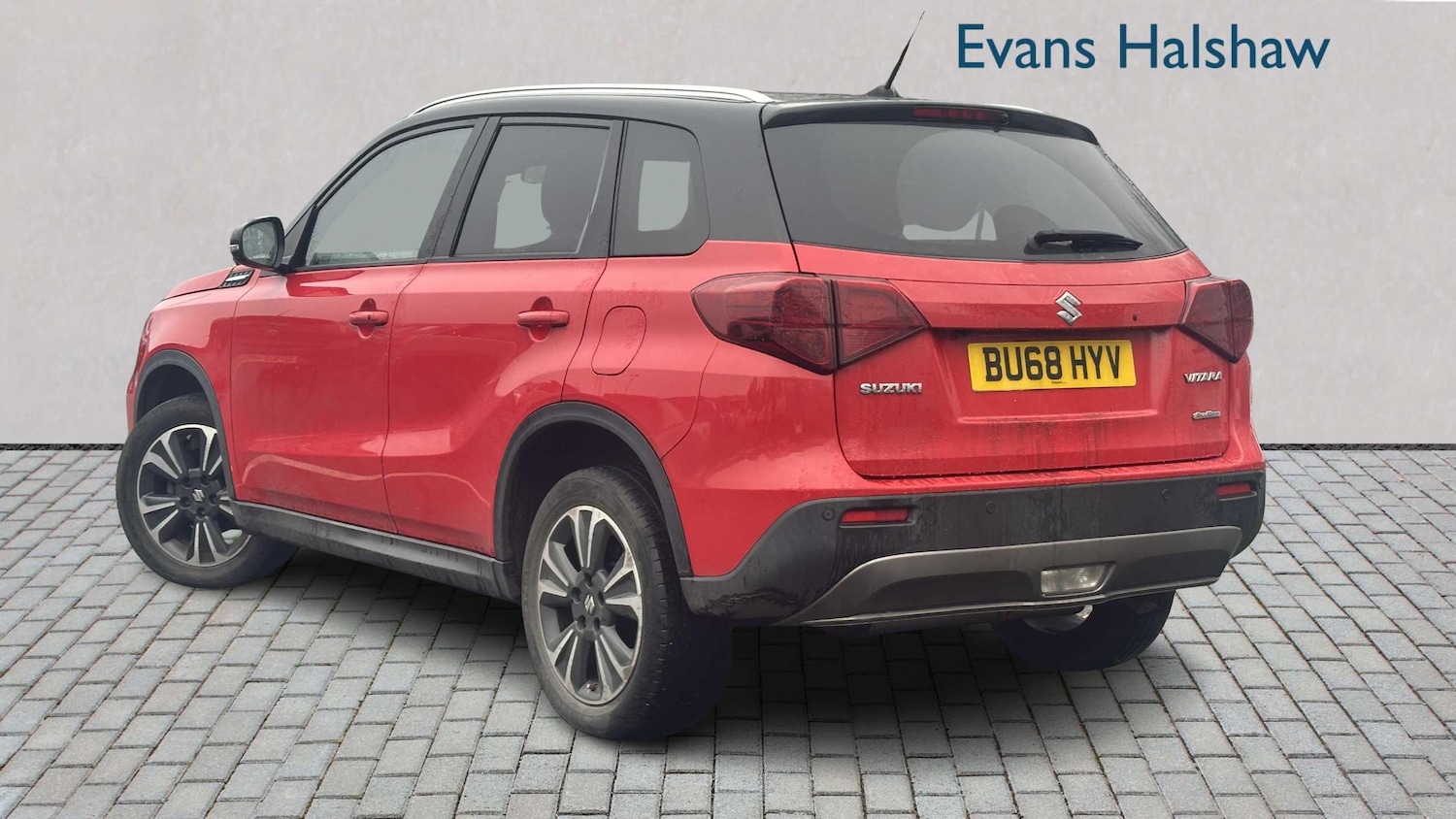 Used Suzuki Vitara 2018 for sale - 77860377: Photo 2