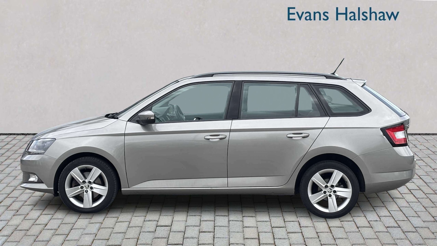 Used Skoda Fabia 2015 for sale - 78216318: Photo 4