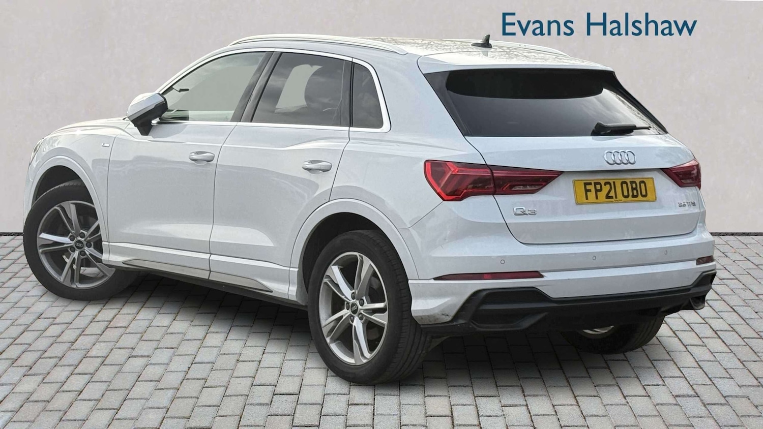 Used Audi Q3 for sale - 77861717: Photo 2