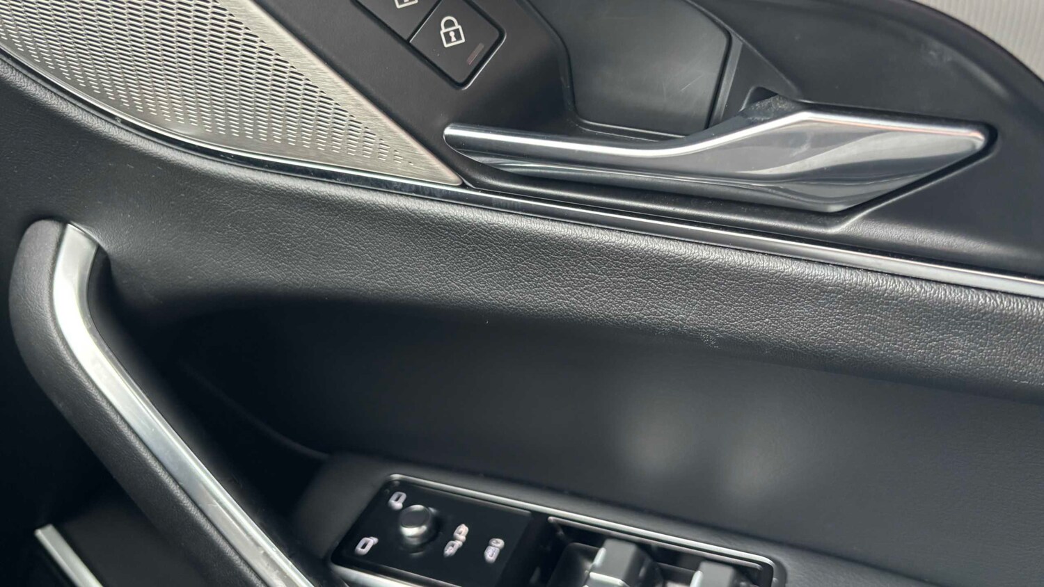 Used Jaguar F-Pace for sale - 77862379: Photo 17