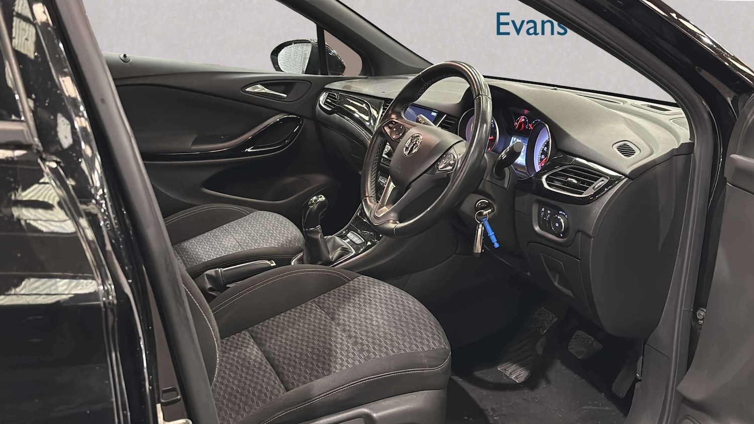 Used Vauxhall Astra 2018 for sale - 77928619: Photo 3