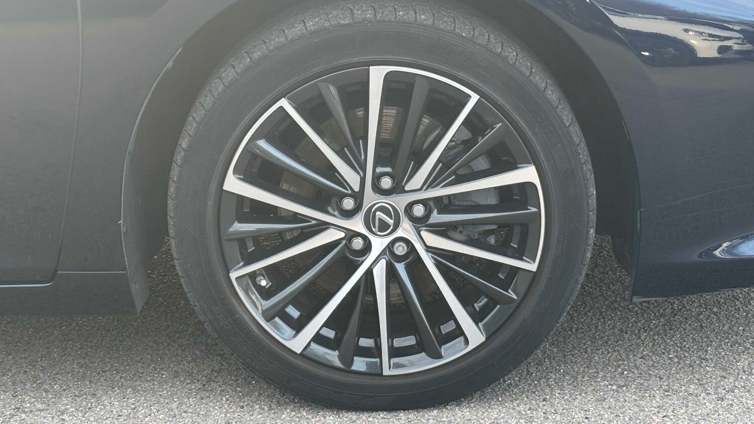 Used Lexus ES 2023 for sale - 77857884: Photo 6