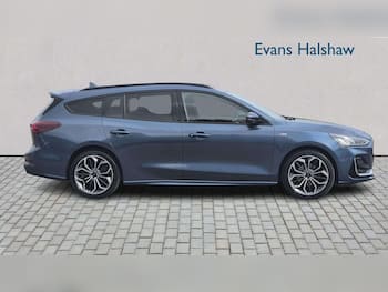 Used Ford Focus 2022 for sale - 79678693: Photo