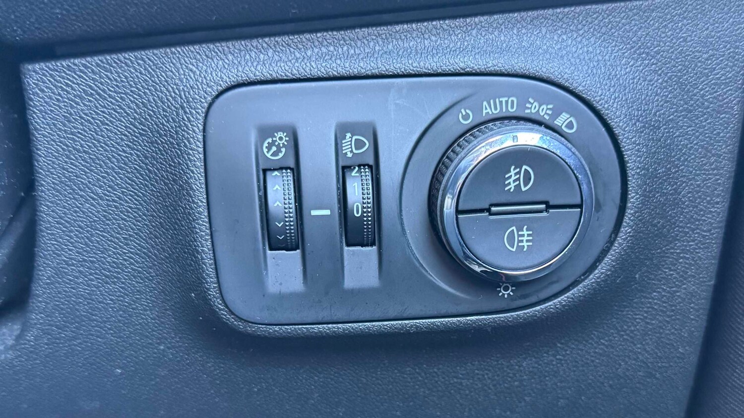 Used Vauxhall Corsa for sale - 77862578: Photo 18