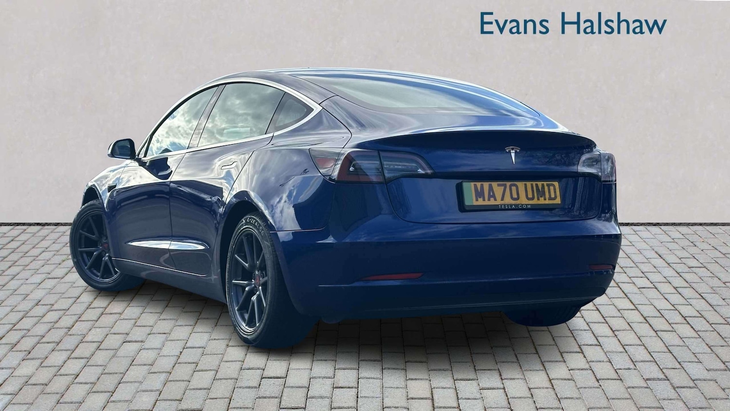 Used Tesla Model 3 2020 for sale - 78089991: Photo 2