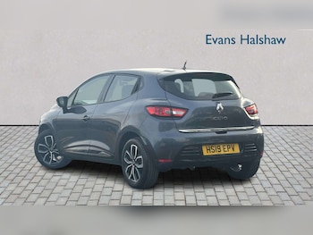 Used Renault Clio 2019 for sale - 77861758: Photo