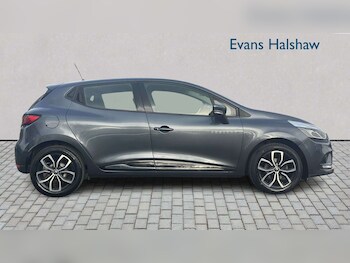 Used Renault Clio 2019 for sale - 77861758: Photo