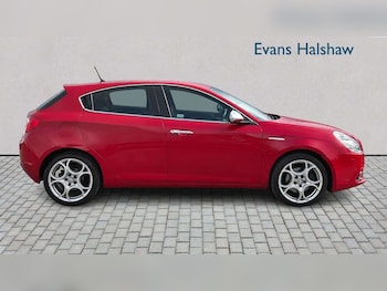 Used Alfa Romeo Giulietta 2015 for sale - 79306612: Photo