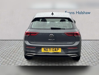 Used Volkswagen Golf 2021 for sale - 78234188: Photo