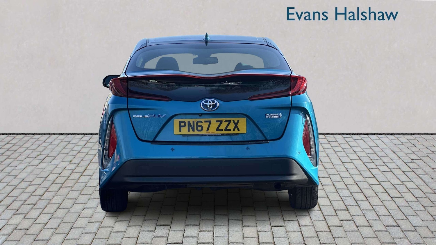 Used Toyota Prius 2017 for sale - 77862570: Photo 3