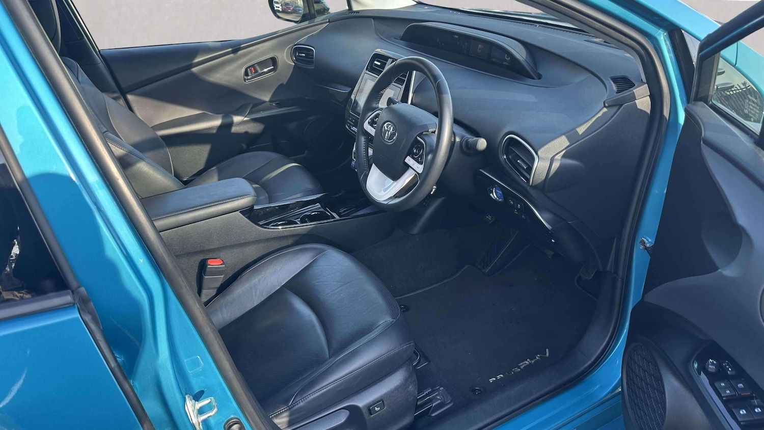 Used Toyota Prius 2017 for sale - 77862570: Photo 8