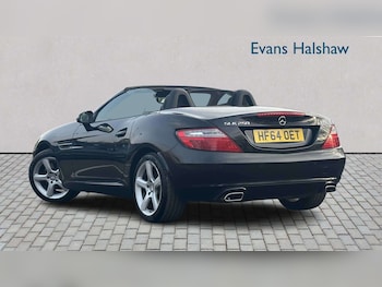 Used Mercedes-Benz SLK 2014 for sale - 77861136: Photo