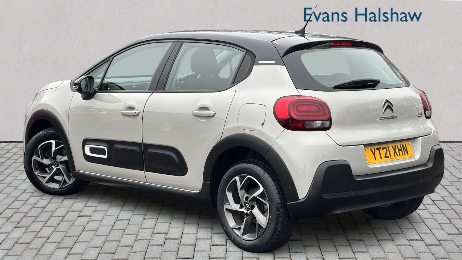 Used Citroen C3 2021 for sale - 77858250: Photo 2