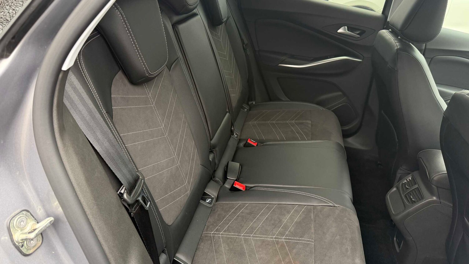 Used Vauxhall Grandland for sale - 77857625: Photo 8