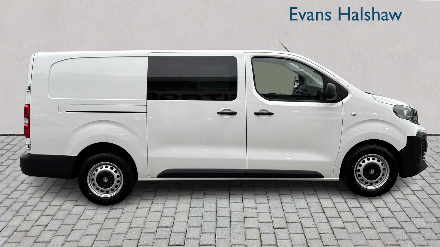 Used Vauxhall Vivaro 2025 for sale - 77861857: Photo 4