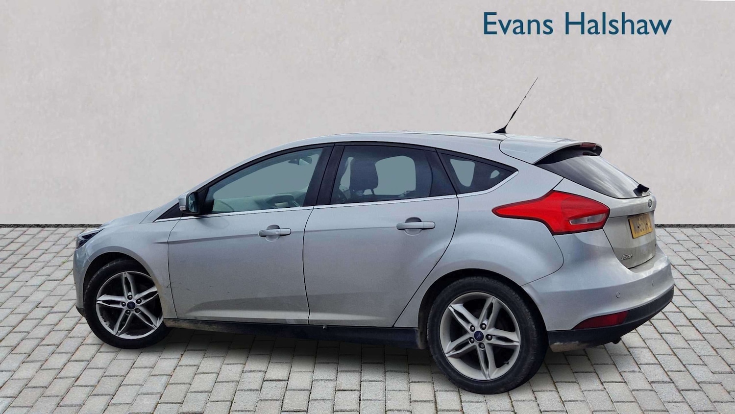 Used Ford Focus 2016 for sale - 77858283: Photo 3