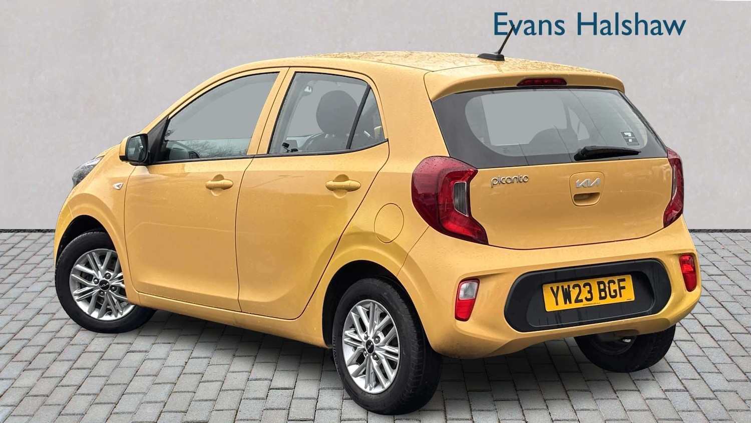 Used Kia Picanto 2023 for sale - 77859760: Photo 2