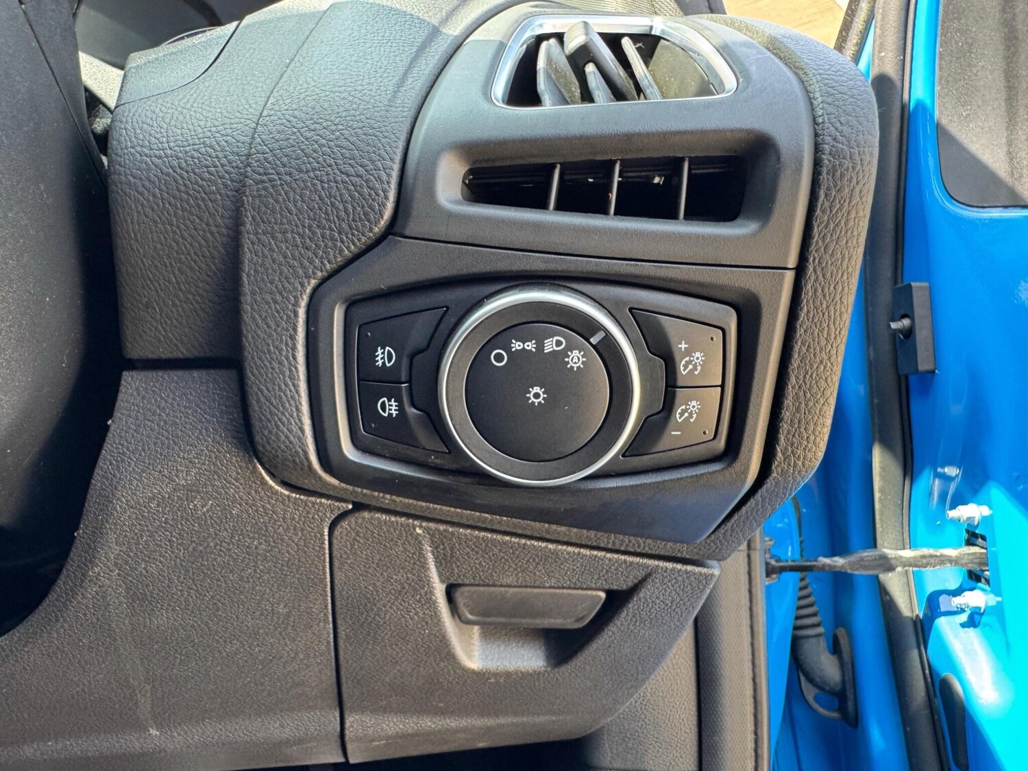 Vehicle 33