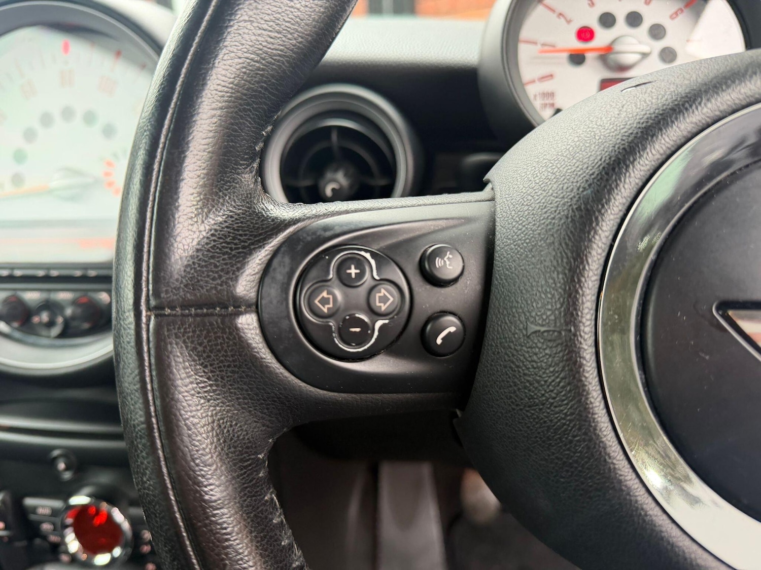 Used MINI Hatch 2011 for sale - 77793894: Photo 31