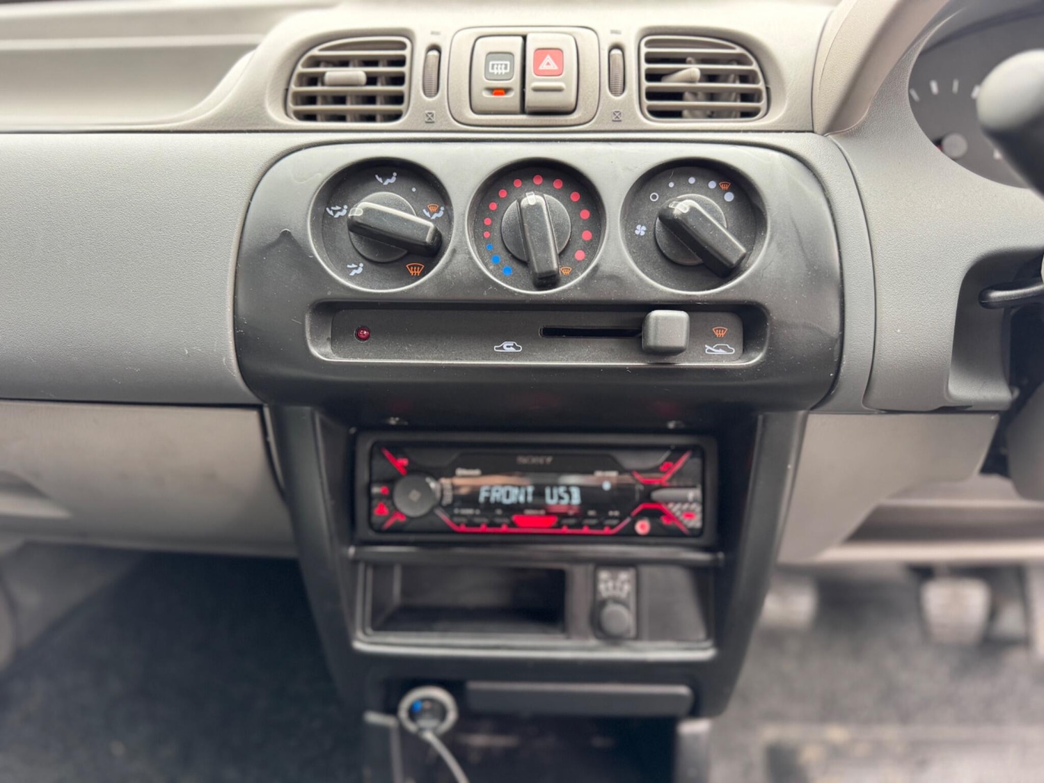 Used Nissan Micra 2003 for sale - 76314904: Photo 11
