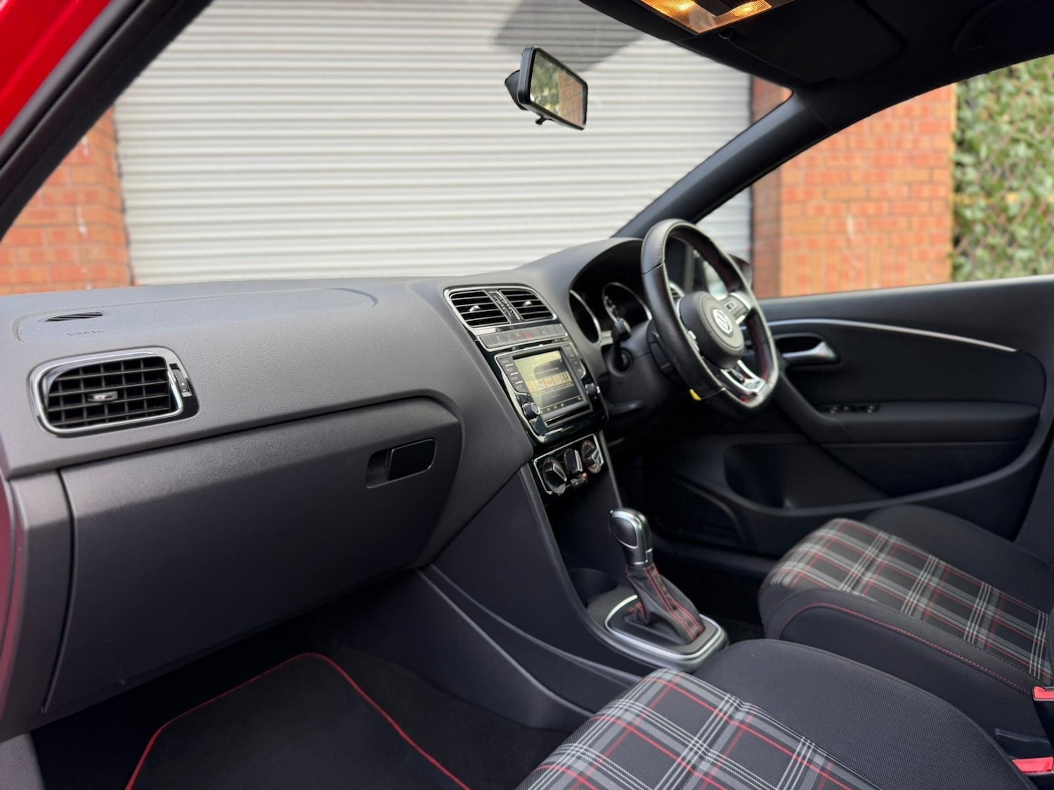 Used Volkswagen Polo 2016 for sale - 76326544: Photo 36