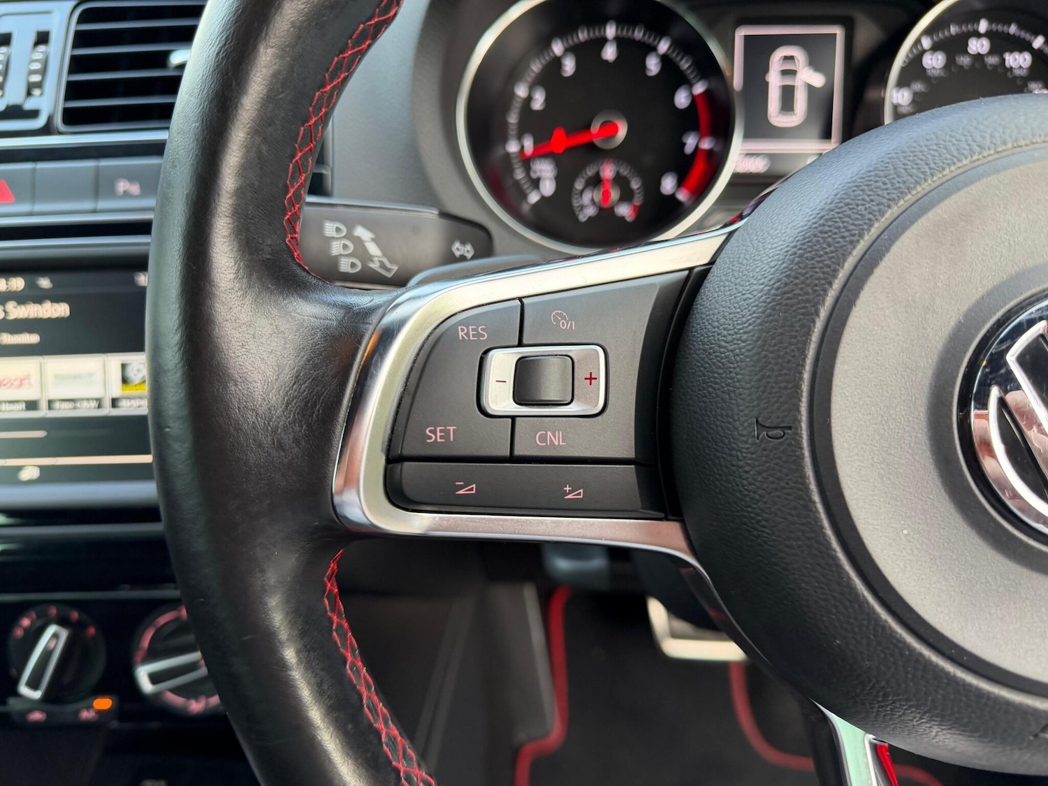 Used Volkswagen Polo 2016 for sale - 76326544: Photo 49