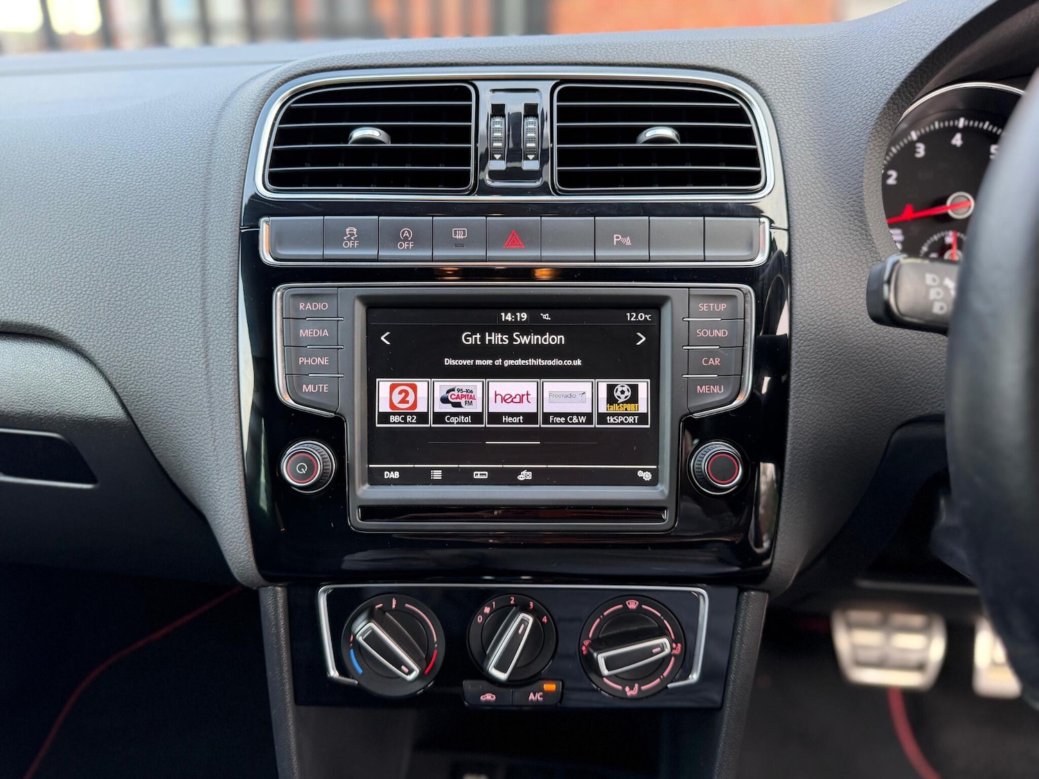 Used Volkswagen Polo 2016 for sale - 76326544: Photo 51